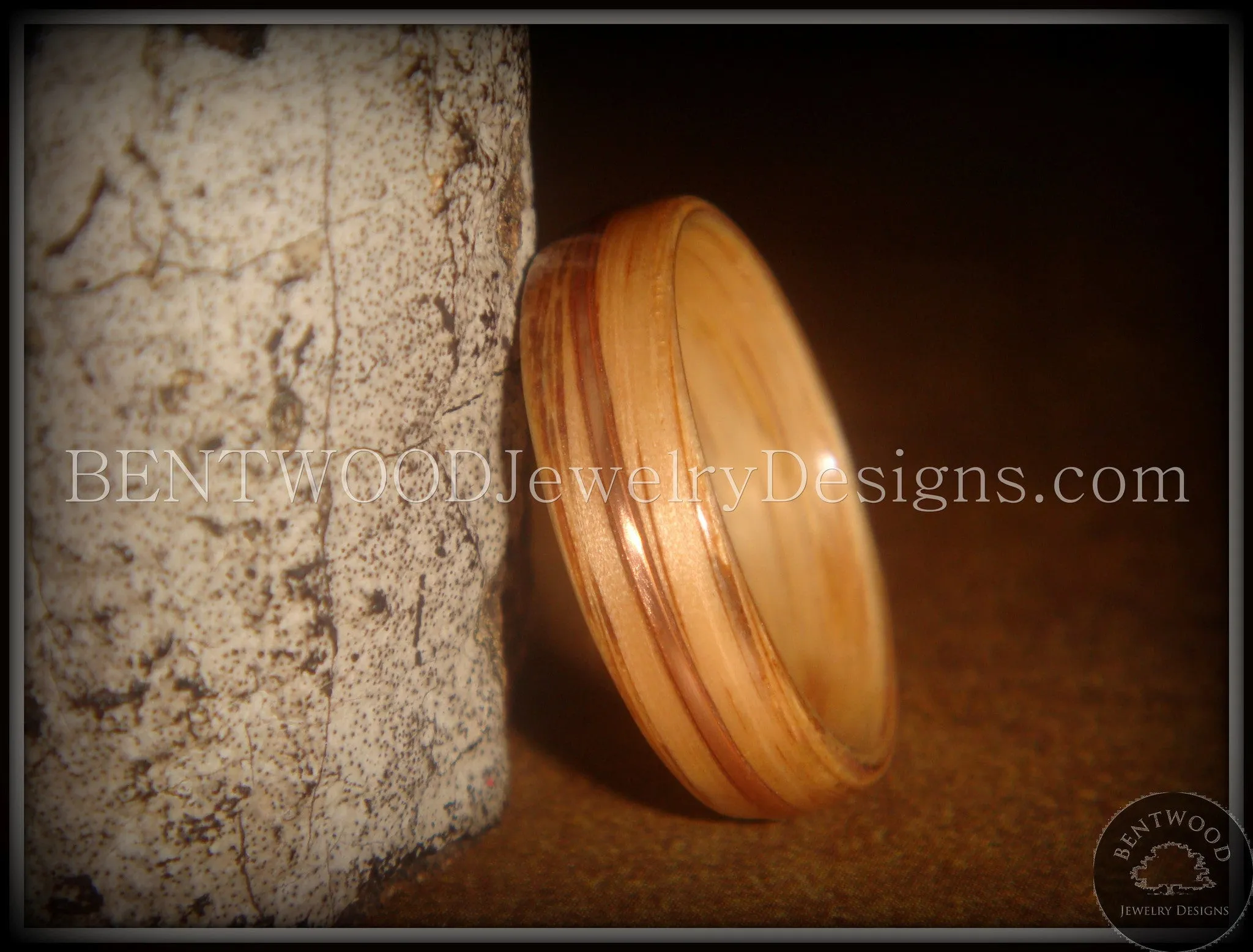 Bentwood Ring - Red Oak Wood Ring with Copper Inlay