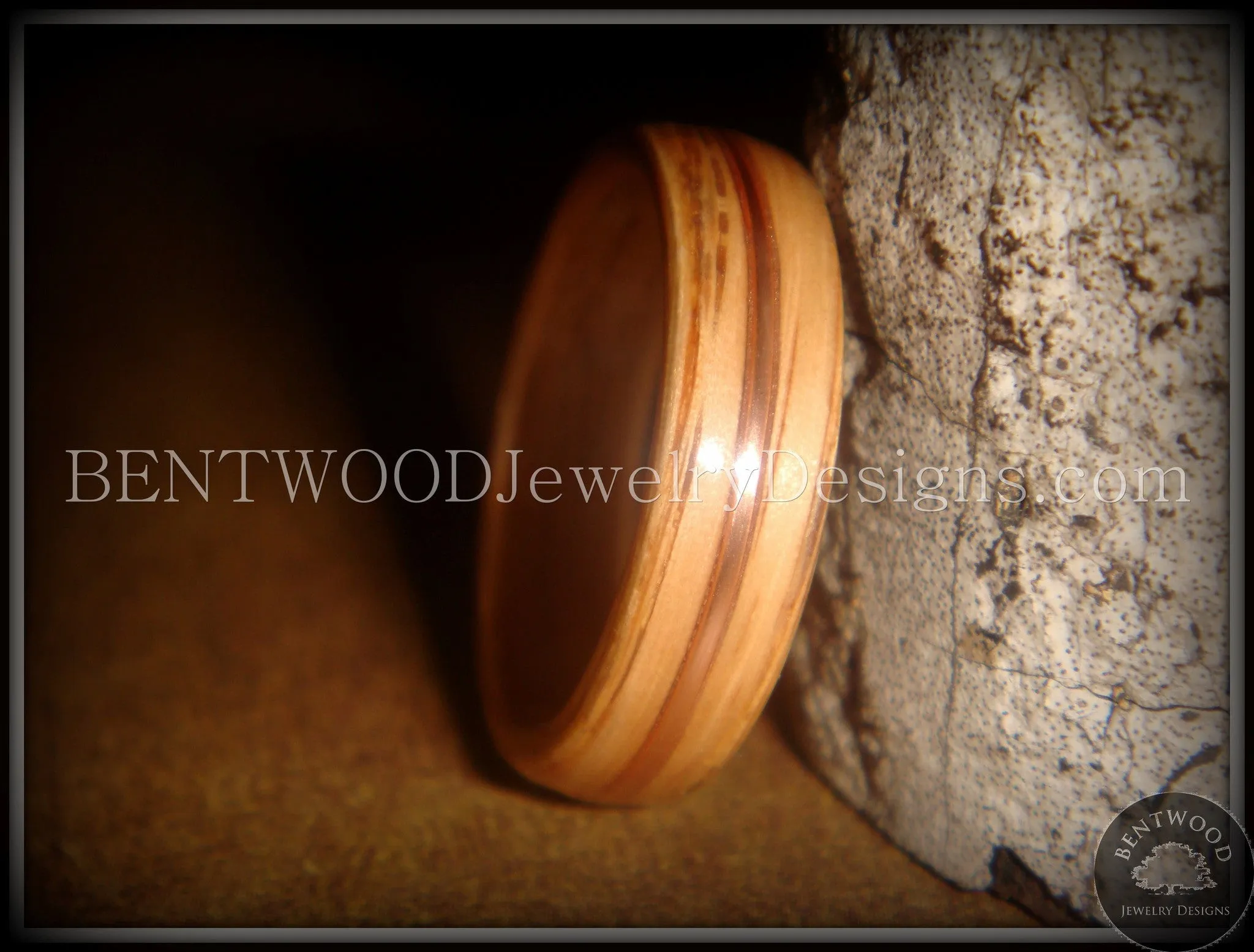 Bentwood Ring - Red Oak Wood Ring with Copper Inlay