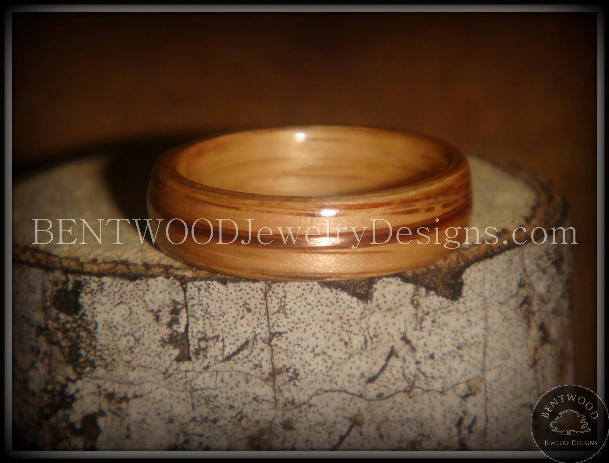 Bentwood Ring - Red Oak Wood Ring with Copper Inlay