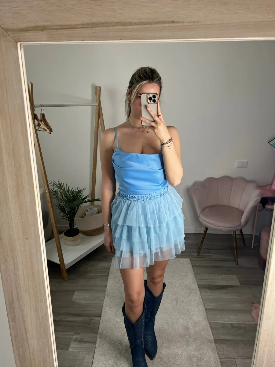 Gonna azzurra in tulle a balze