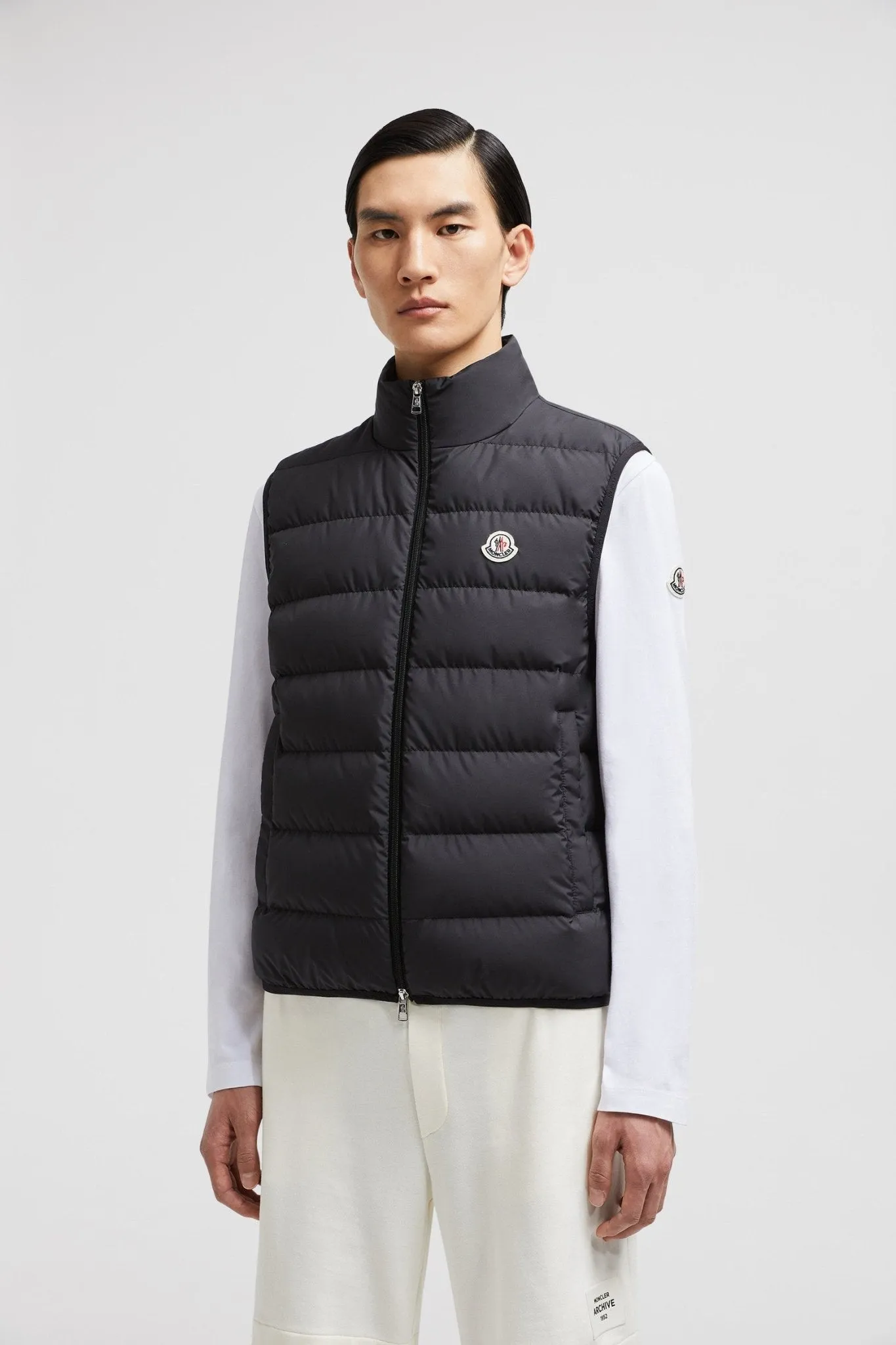 Moncler - Doudoune black sans manches Contrin