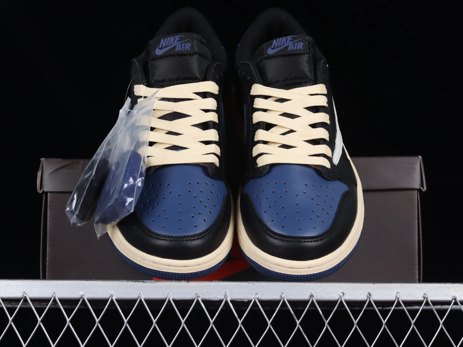 Travis Scott x Air Jordan 1 Low Navy Blue Black White DM7866-041